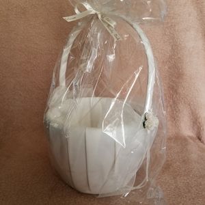 Beverly Clark Flower Girl Basket